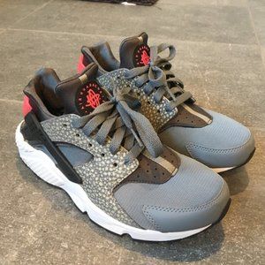 Nike Air Hauarache 7.5